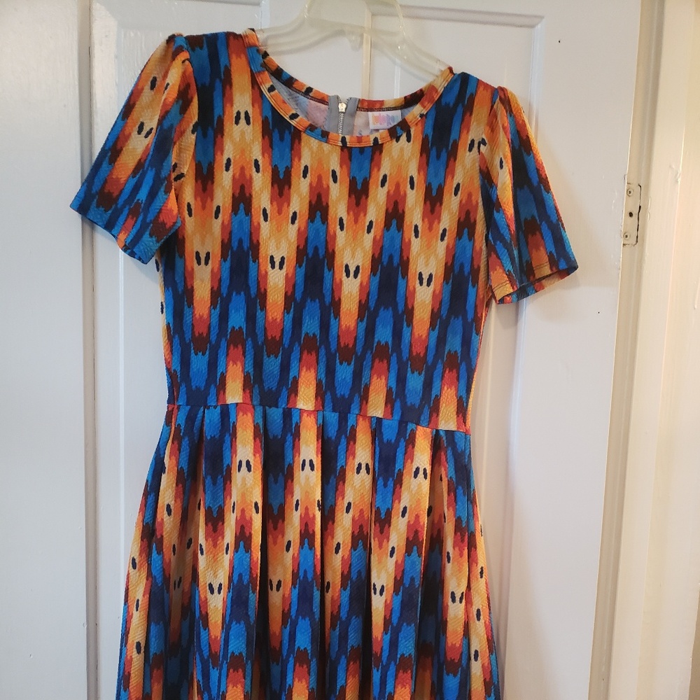 Lularoe amelia